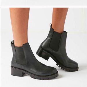 Chelsea boots but urban outfitters